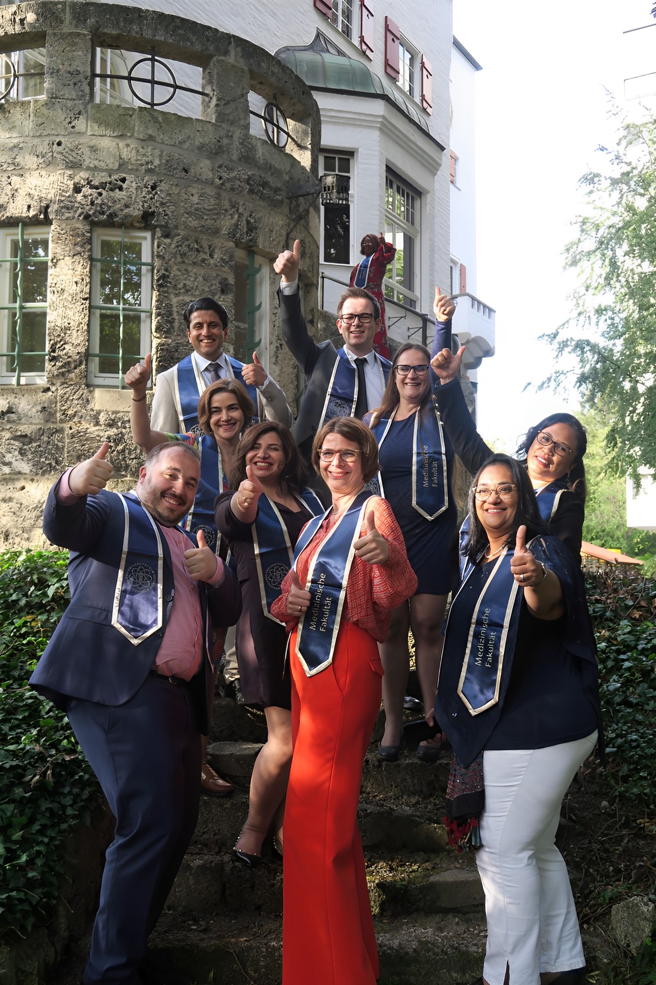 It has been already two weeks that we had our last seminar for our elder class with a (premature) graduation - Advanced Oncology