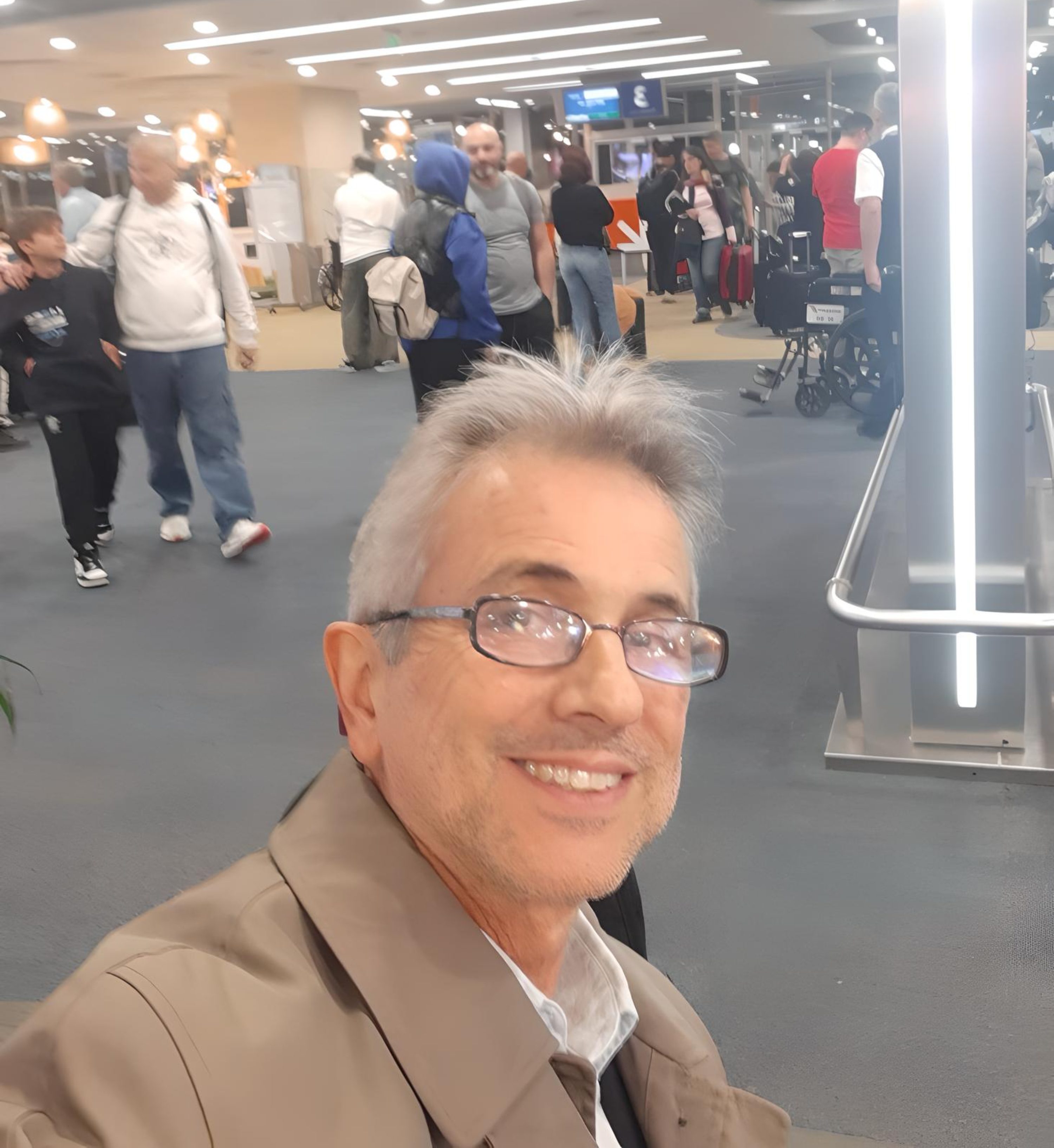 Guillermo Chantada: It's a long long way to Canada with my famous gray raincoat.