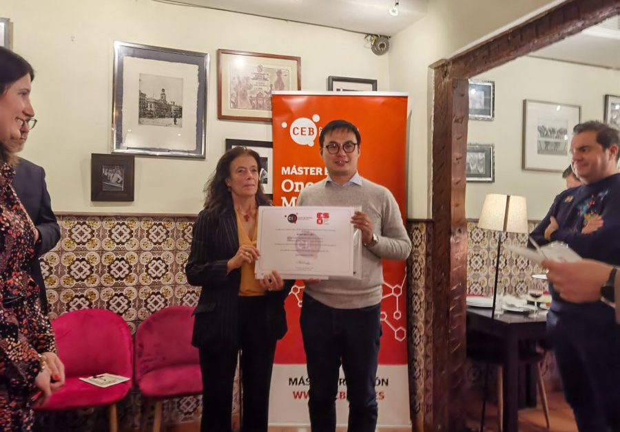 Hongcheng Zhu: Awarded Master of Molecular Oncology by Center for Biosanitary Studies in Madrid.