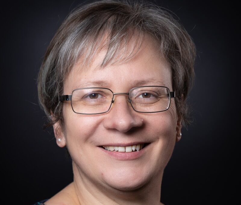 Uta Schmidt-Straßburger: A perspective article on AI and illusions of understanding in scientific research