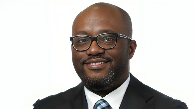 Elvis Obomanu care