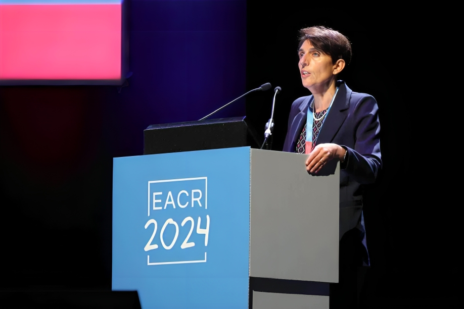 EACR