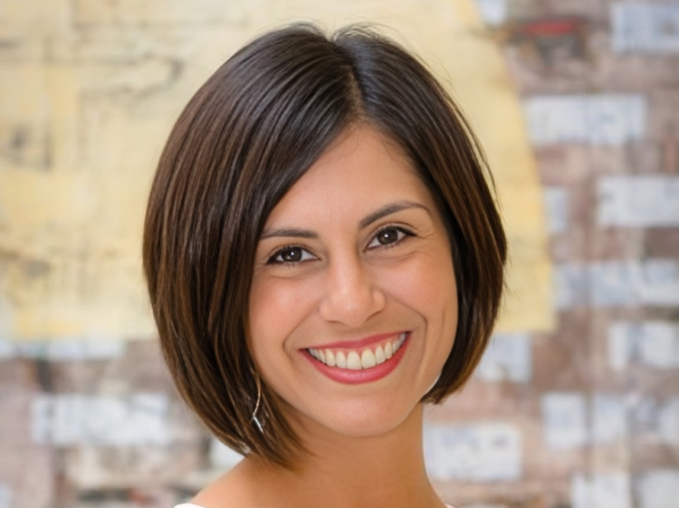 Denise De la Cruz