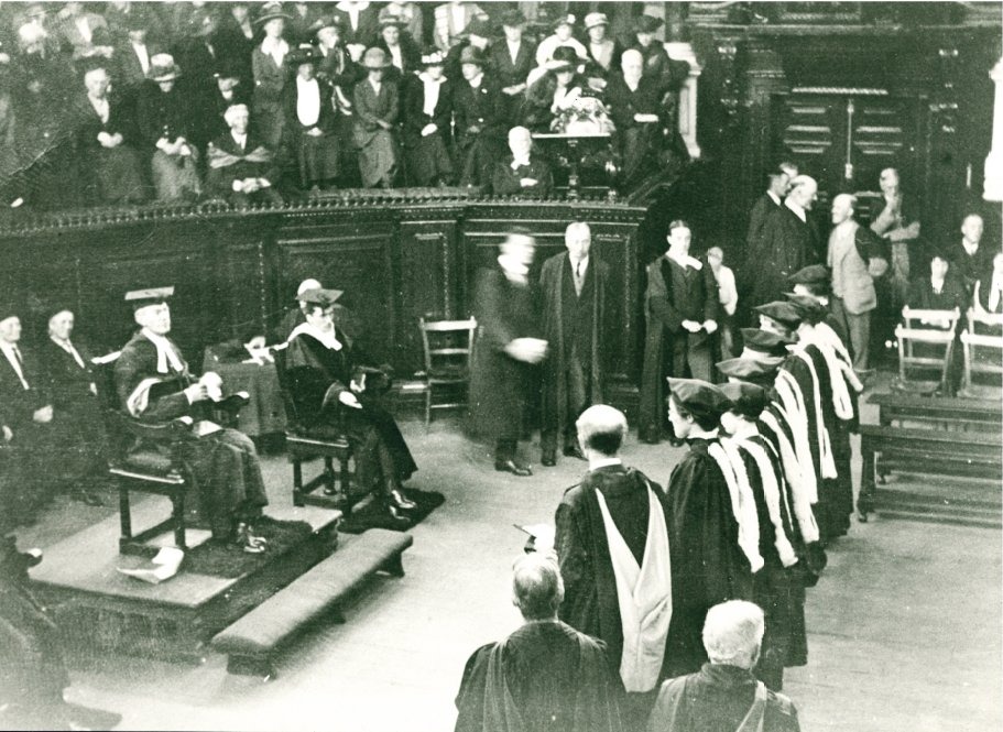 Celebrating the First Female Graduates of 1920: Five Pioneers of Women's Education at Oxford