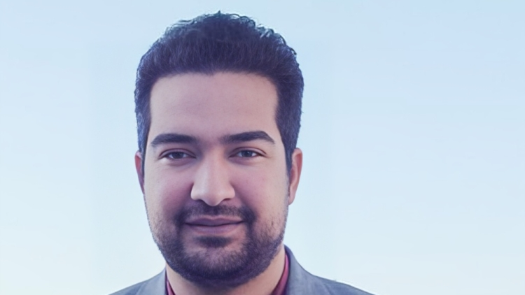 Amr M.Elhadidy