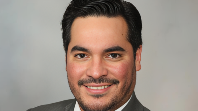 Roberto Leon-Ferre