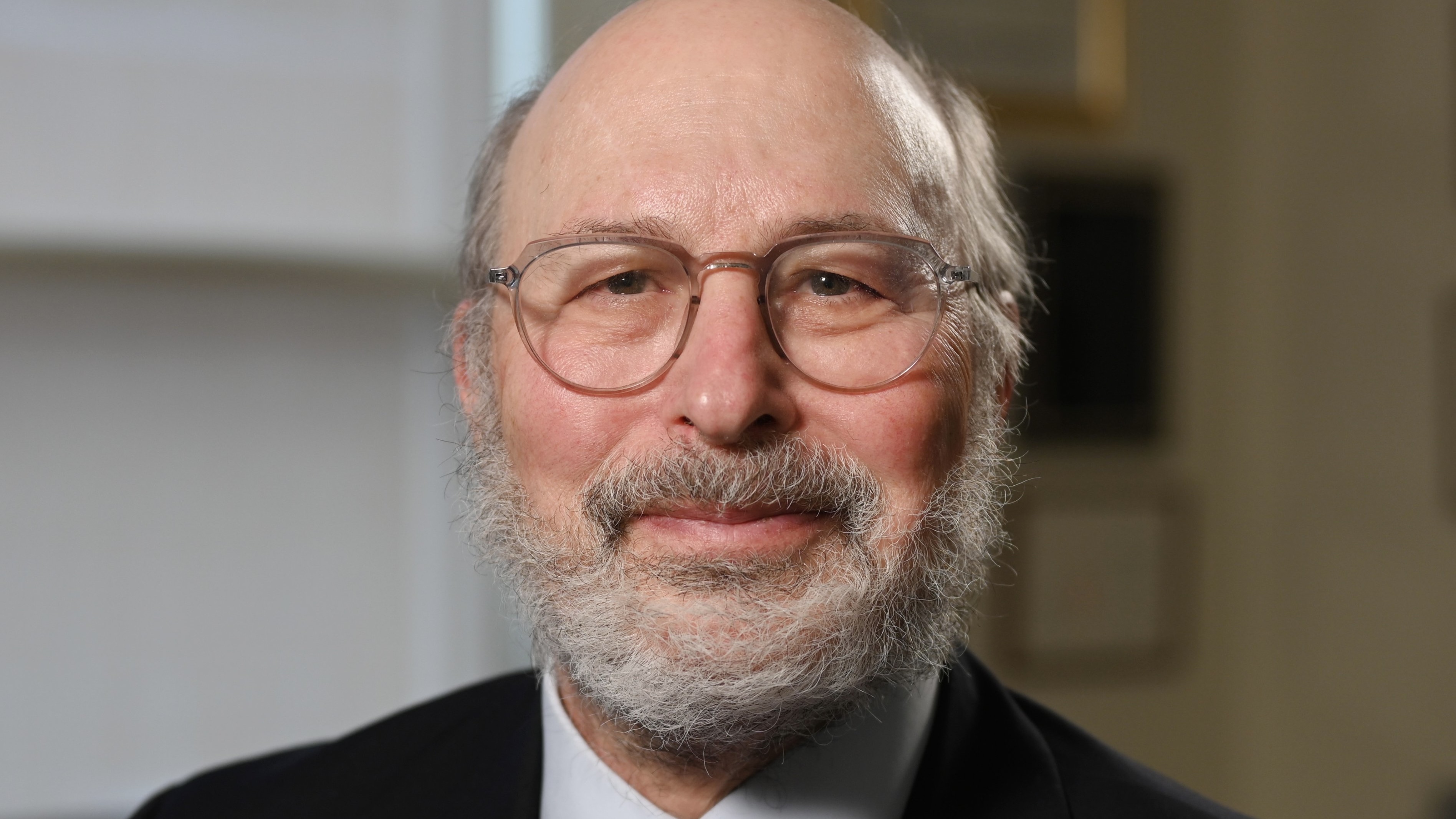Howard S Hochster
