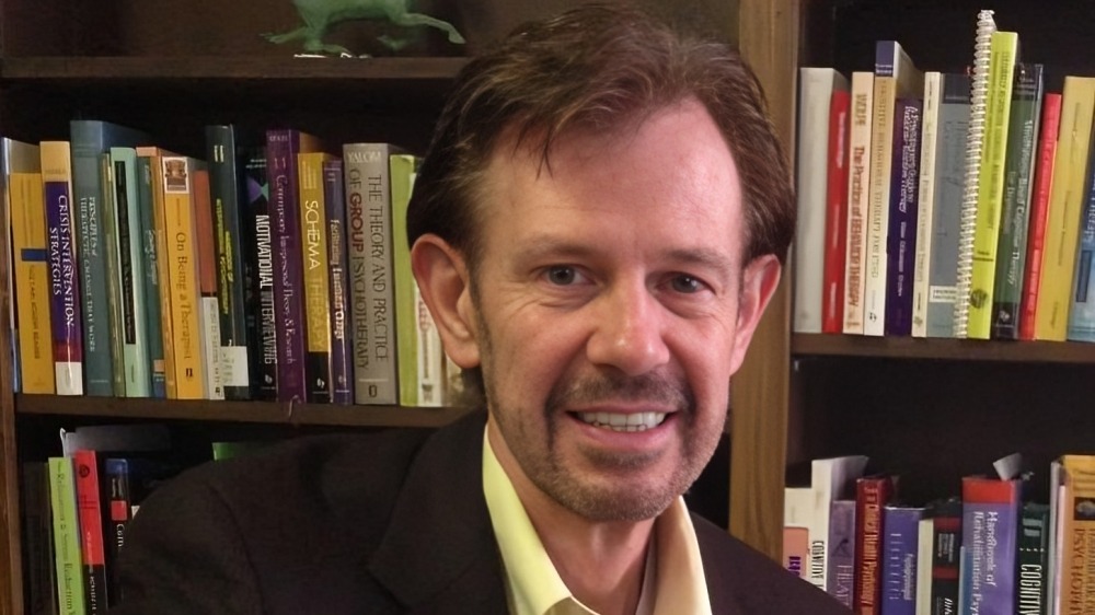 Gary Elkins